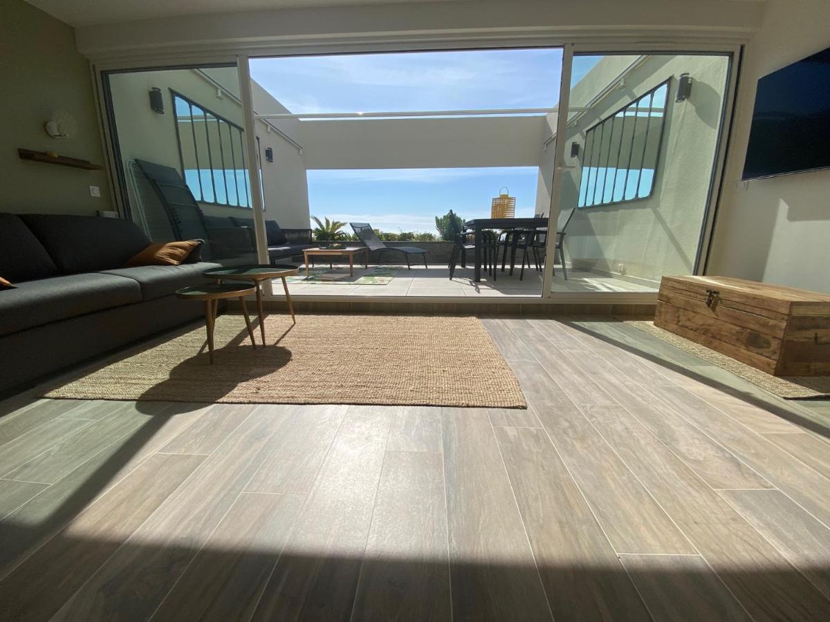 Superbe T2 44M2 - Grande Terrasse Vue Mer Panoramique Exceptionnelle Piscine - Parking Bandol Exteriör bild